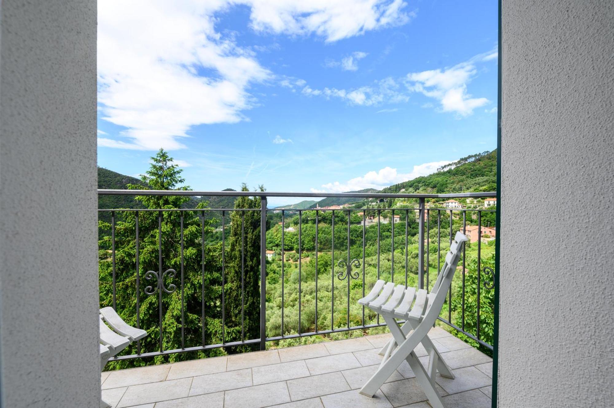 Ca' Rondine Apartment Castiglione Chiavarese Luaran gambar